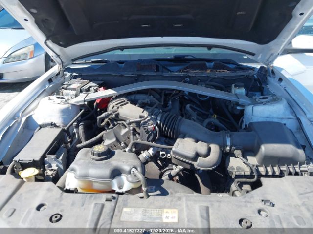 1ZVBP8EM9E5297226 Ford Mustang V6 Premium