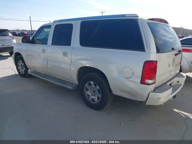 2005 CADILLAC ESCALADE ESV 3GYFK66NX5G196181 Photo 2