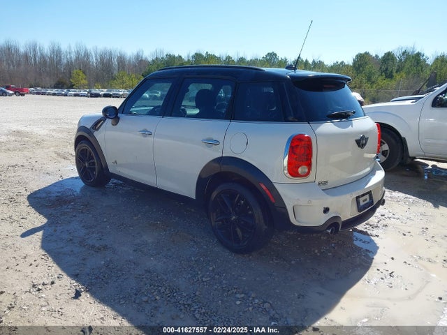 2012 MINI COOPER S COUNTRYMAN WMWZC5C50CWL57891 Photo 2
