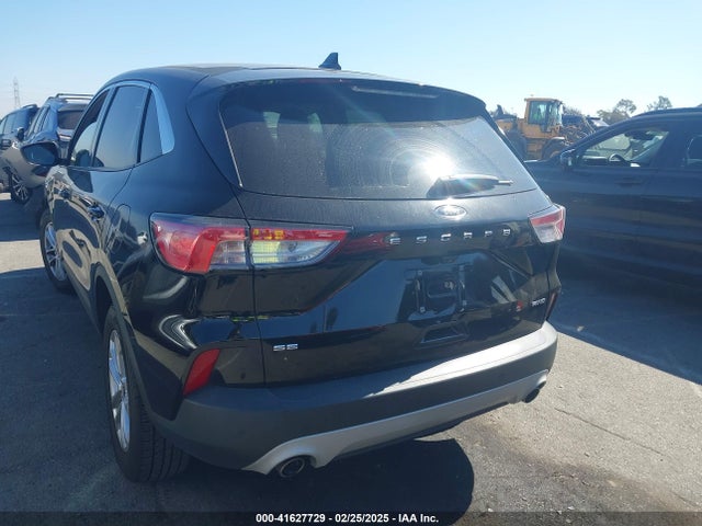 Ford ESCAPE SE 2021 1FMCU9G65MUA38057 Image 3