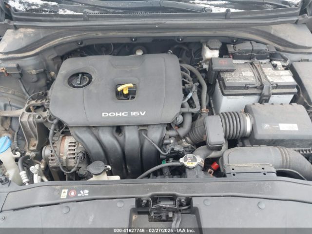 KMHD74LFXHU095512 Hyundai ELANTRA SE