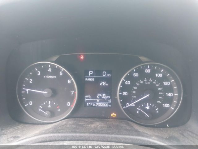 KMHD74LFXHU095512 Hyundai ELANTRA SE