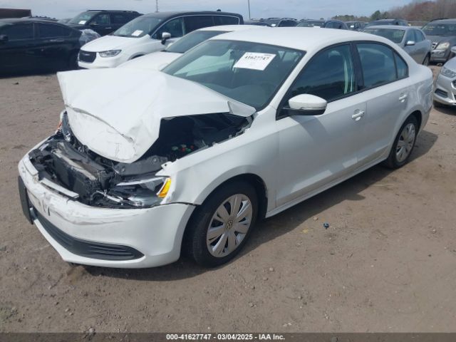 3VWD17AJ2EM418365 Volkswagen Jetta 1.8t Se