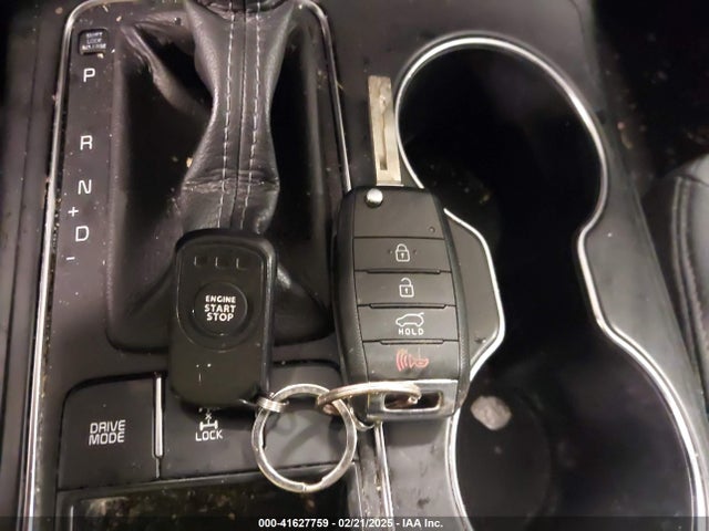 5XYPGDA37GG016629 KIA Sorento 2.4l Lx