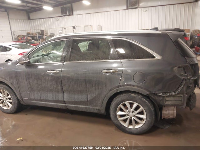 5XYPGDA37GG016629 KIA Sorento 2.4l Lx