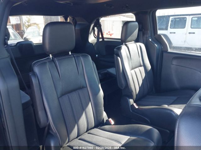 2C4RC1HG0ER257498 Chrysler Town & Country S
