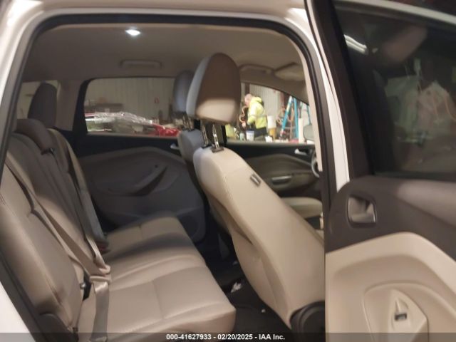 1FMCU9GD1HUC55903 Ford ESCAPE SE