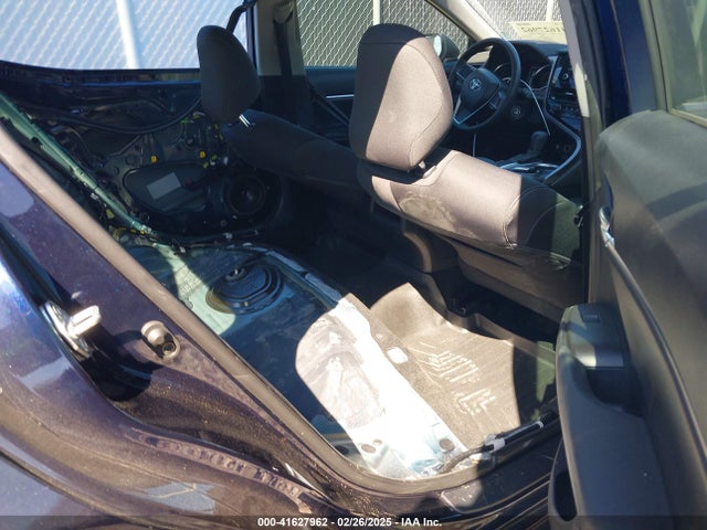 4T1C11AK6MU458586 Toyota CAMRY LE