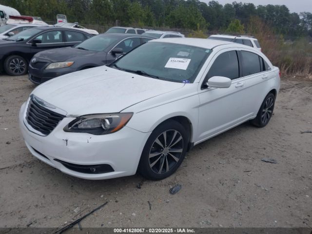 2012 CHRYSLER 200 1C3CCBHG3CN303710 Photo 1