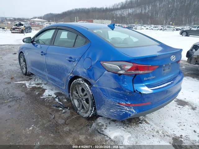 KMHD84LF0HU241462 Hyundai ELANTRA SE
