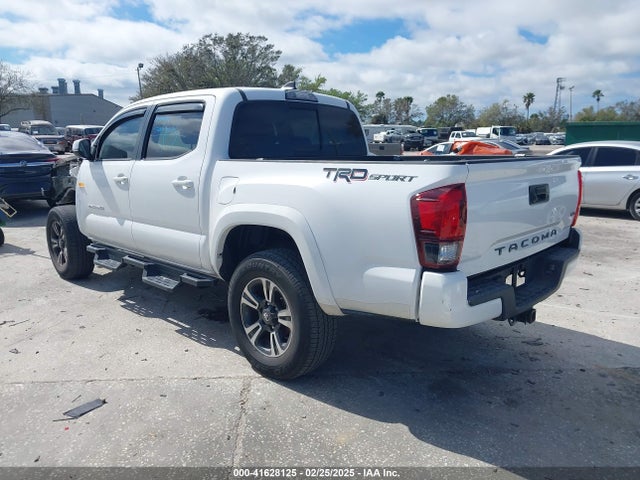 3TMAZ5CNXJM074085 Toyota Tacoma Trd Sport