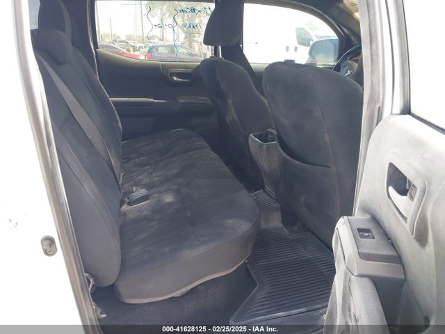 3TMAZ5CNXJM074085 Toyota Tacoma Trd Sport
