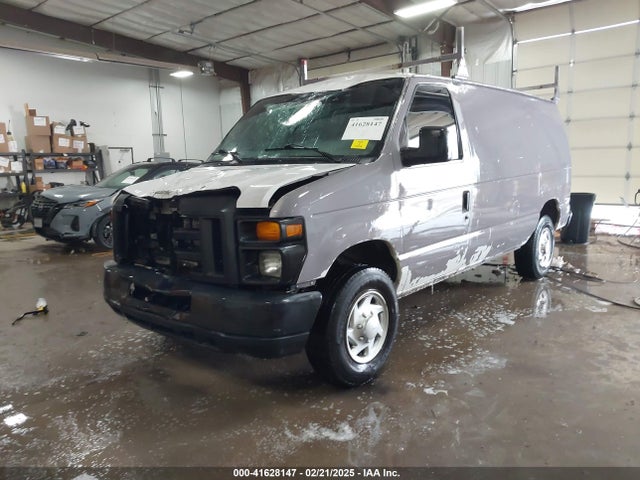Ford E-250 Commercial 2014 1FTNE2EW4EDA64221 Image 2