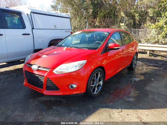 Ford FOCUS SE 2014 1FADP3F24EL217957 Image 2