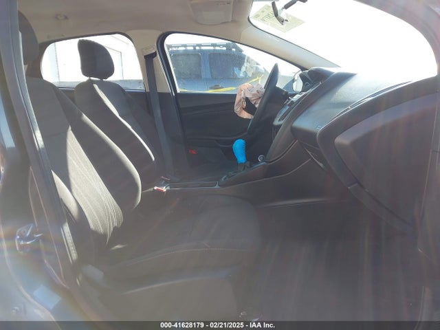 Ford FOCUS S 2016 1FADP3E26GL262175 Image 5