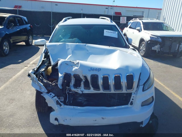 1C4PJLCS3EW262450 Jeep Cherokee Latitude