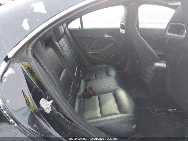 WDDSJ4EB8FN260901 Mercedes-Benz CLA 250