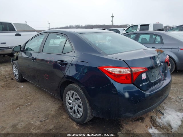 Toyota COROLLA LE 2018 2T1BURHE3JC035009 Image 3
