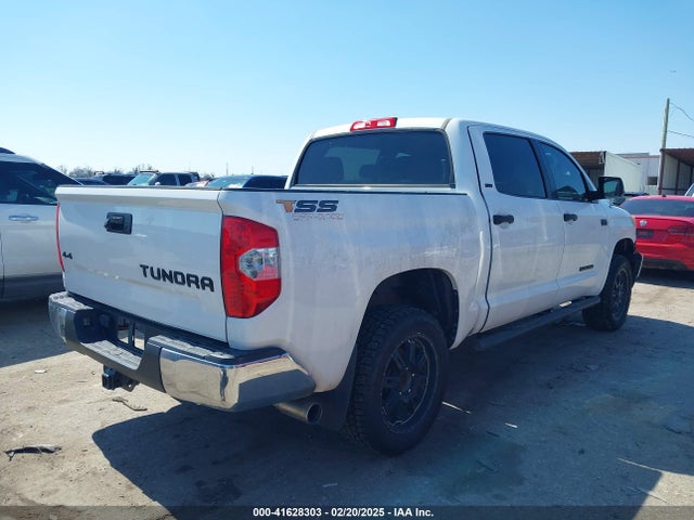 5TFDW5F12EX342397 Toyota Tundra Sr5 5.7l V8