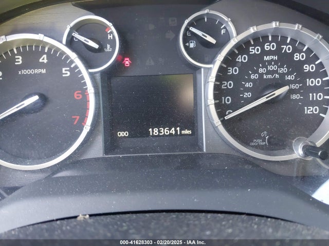 5TFDW5F12EX342397 Toyota Tundra Sr5 5.7l V8