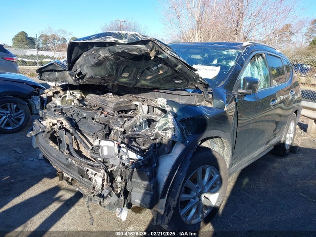 Nissan ROGUE SV 2018 5N1AT2MT5JC824566 Image 2
