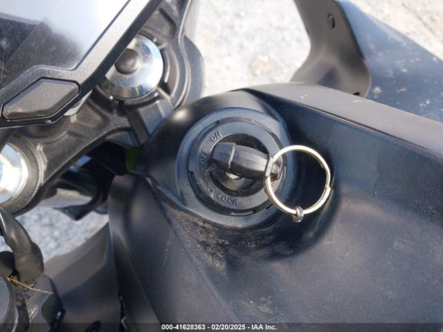 2022 KAWASAKI ER650 ML5EREL12NDA50120 Photo 10