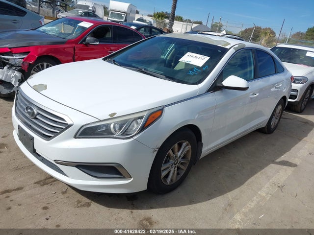 Hyundai SONATA SE 2016 5NPE24AF6GH341488 Image 13