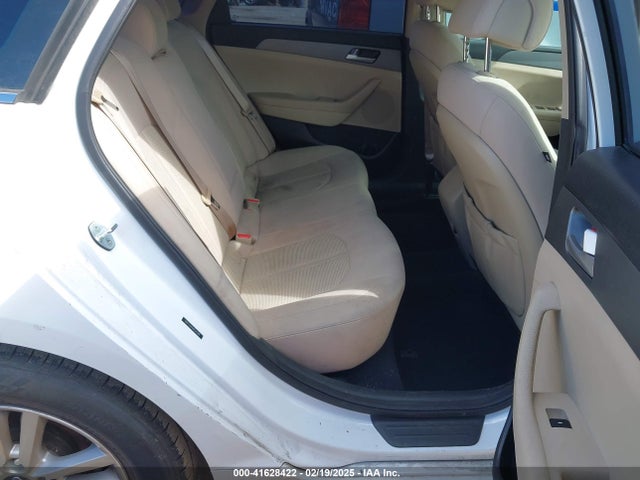 Hyundai SONATA SE 2016 5NPE24AF6GH341488 Image 19