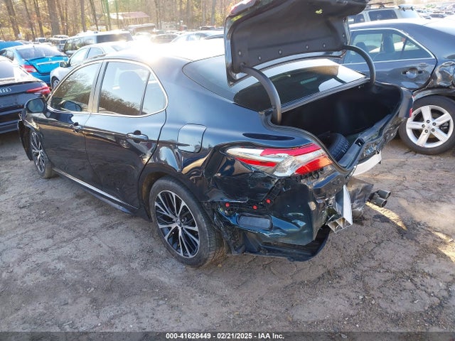4T1B11HK8JU554927 Toyota CAMRY SE