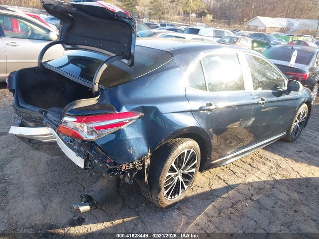 4T1B11HK8JU554927 Toyota CAMRY SE