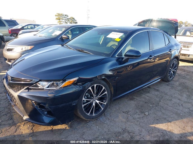 4T1B11HK8JU554927 Toyota CAMRY SE