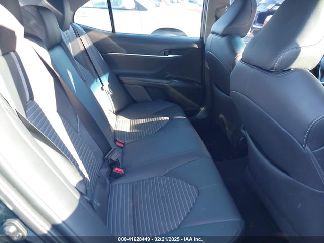 4T1B11HK8JU554927 Toyota CAMRY SE