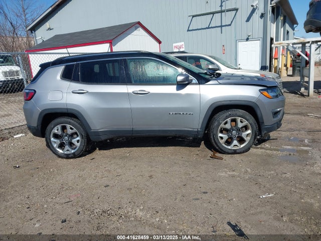 3C4NJDCB3JT373917 Jeep Compass Limited 4x4