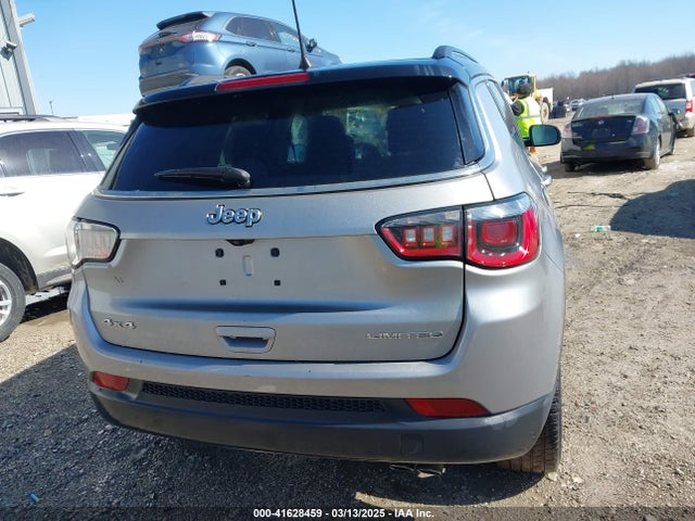 3C4NJDCB3JT373917 Jeep Compass Limited 4x4