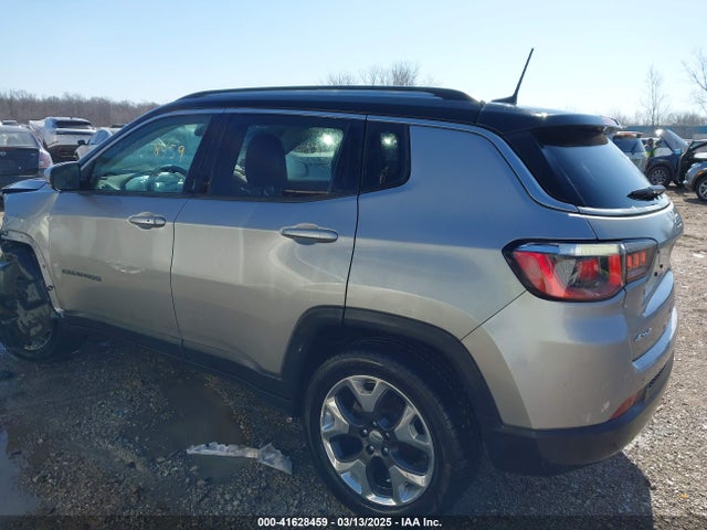 3C4NJDCB3JT373917 Jeep Compass Limited 4x4