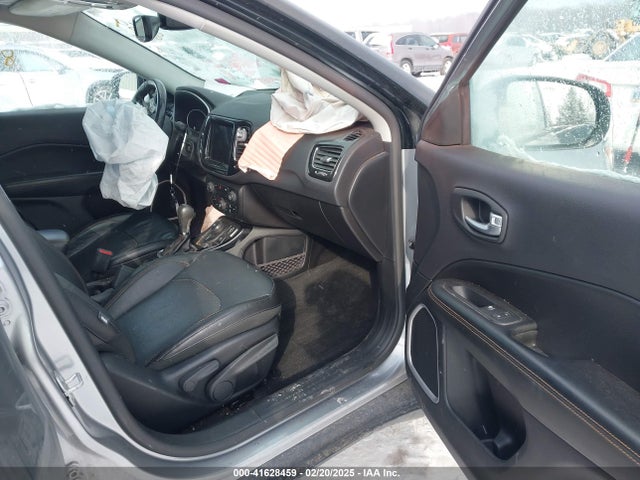 3C4NJDCB3JT373917 Jeep Compass Limited 4x4