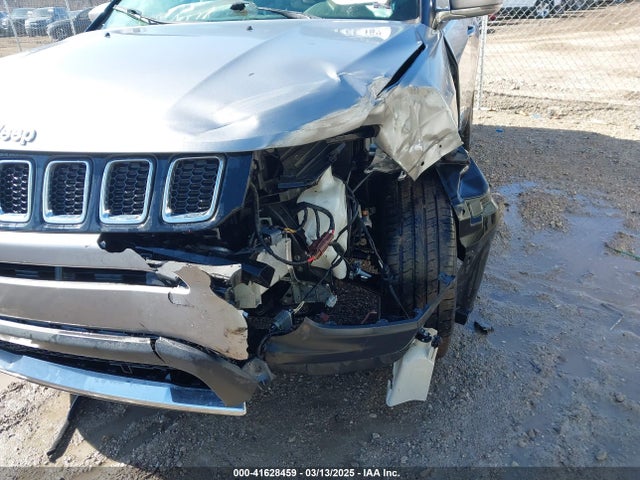 3C4NJDCB3JT373917 Jeep Compass Limited 4x4