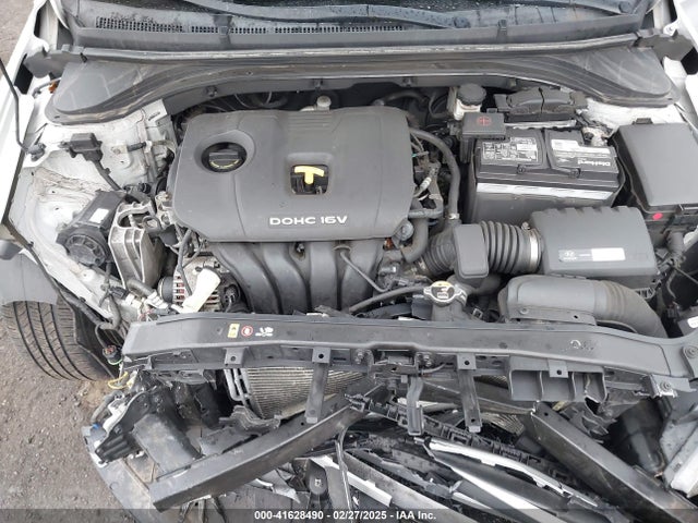 5NPD84LFXJH258869 Hyundai ELANTRA SEL