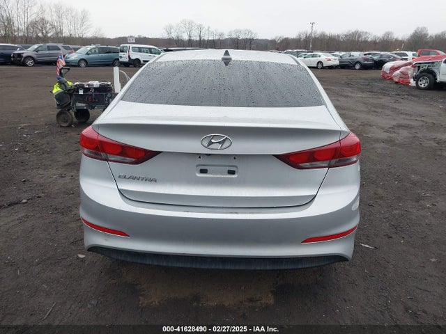 5NPD84LFXJH258869 Hyundai ELANTRA SEL