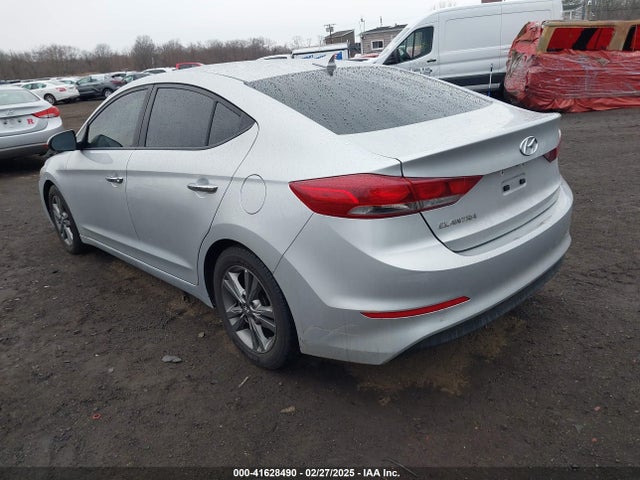 5NPD84LFXJH258869 Hyundai ELANTRA SEL