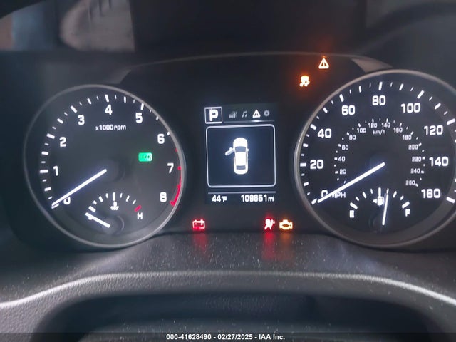 5NPD84LFXJH258869 Hyundai ELANTRA SEL