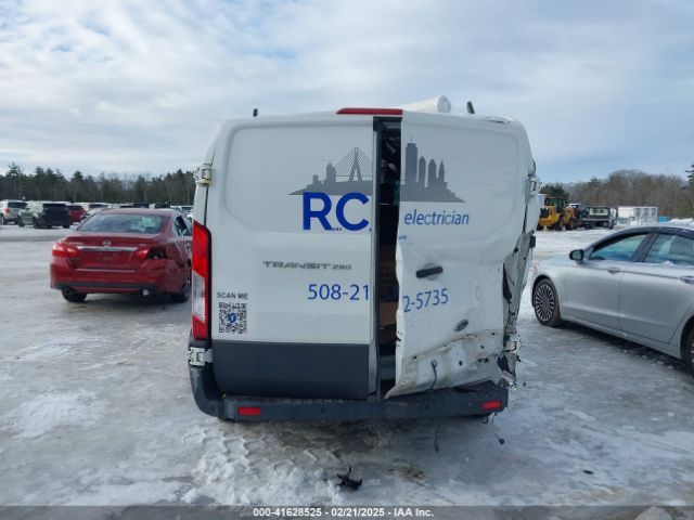 1FTYR1ZM1GKB40867 Ford Transit-250