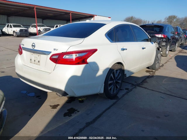 1N4AL3AP5HC137248 Nissan Altima 2.5 Sv