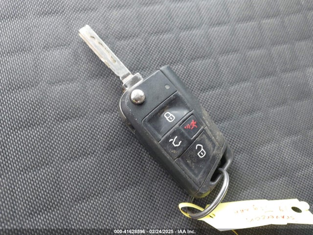 3VV0B7AX5KM053471 Volkswagen Tiguan 2.0t S