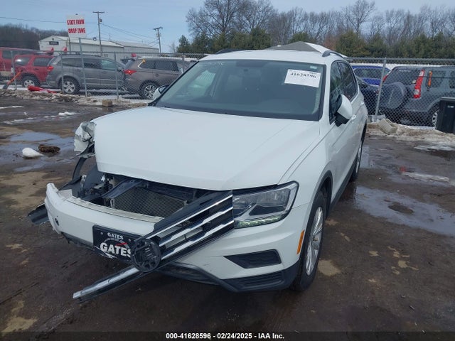 3VV0B7AX5KM053471 Volkswagen Tiguan 2.0t S