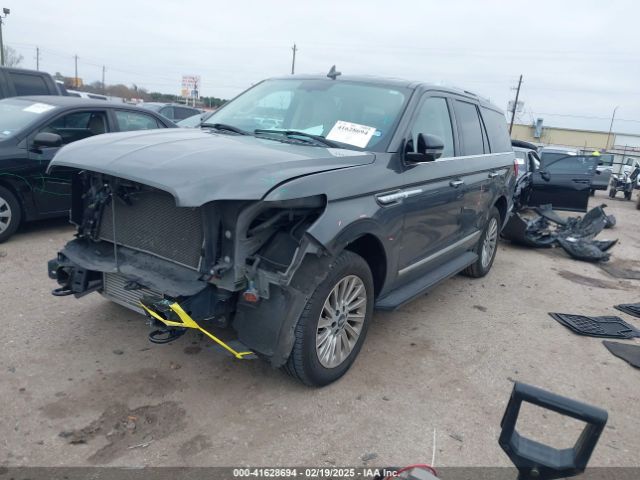 2018 LINCOLN NAVIGATOR 5LMJJ2NT4JEL11640 Photo 1