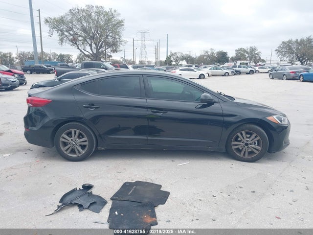 Hyundai Elantra Value Edition 2018 5NPD84LF9JH264775 Image 13