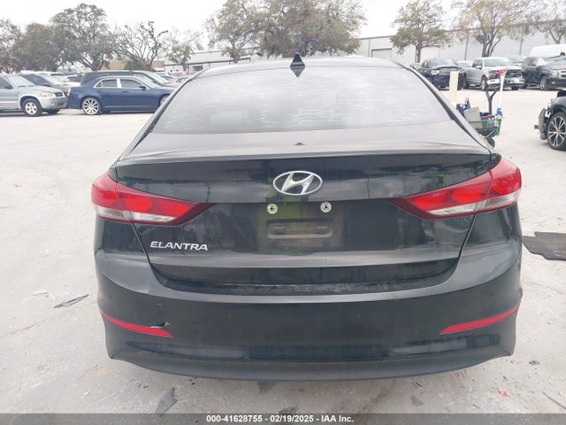 Hyundai Elantra Value Edition 2018 5NPD84LF9JH264775 Image 16
