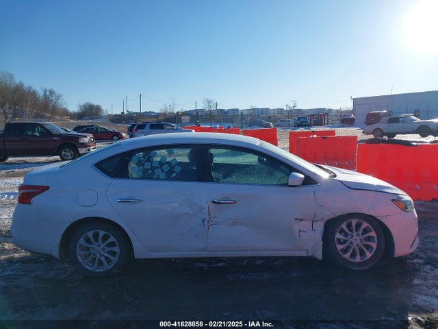 3N1AB7AP8JL627605 Nissan SENTRA SV