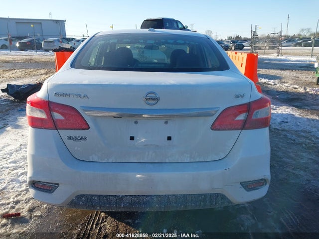 3N1AB7AP8JL627605 Nissan SENTRA SV